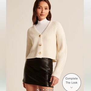 Abercrombie & Fitch Cream Ribbed Sweater